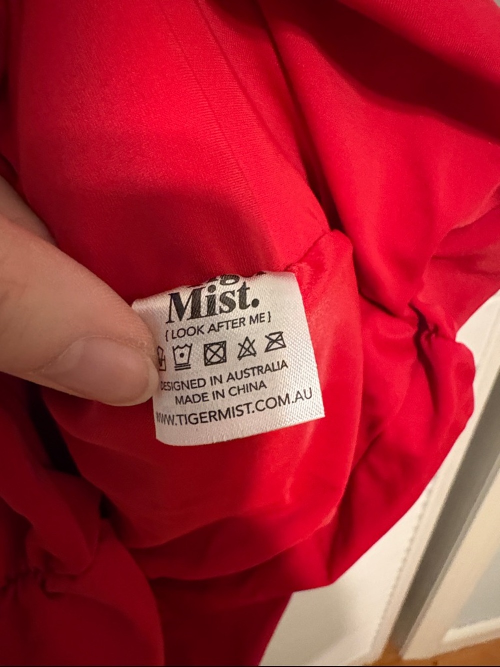 Tiger Mist Off-Shoulder Red Ruched Bodycon Dress Size M - Picture 4 of 7